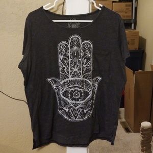 Graphic tshirt